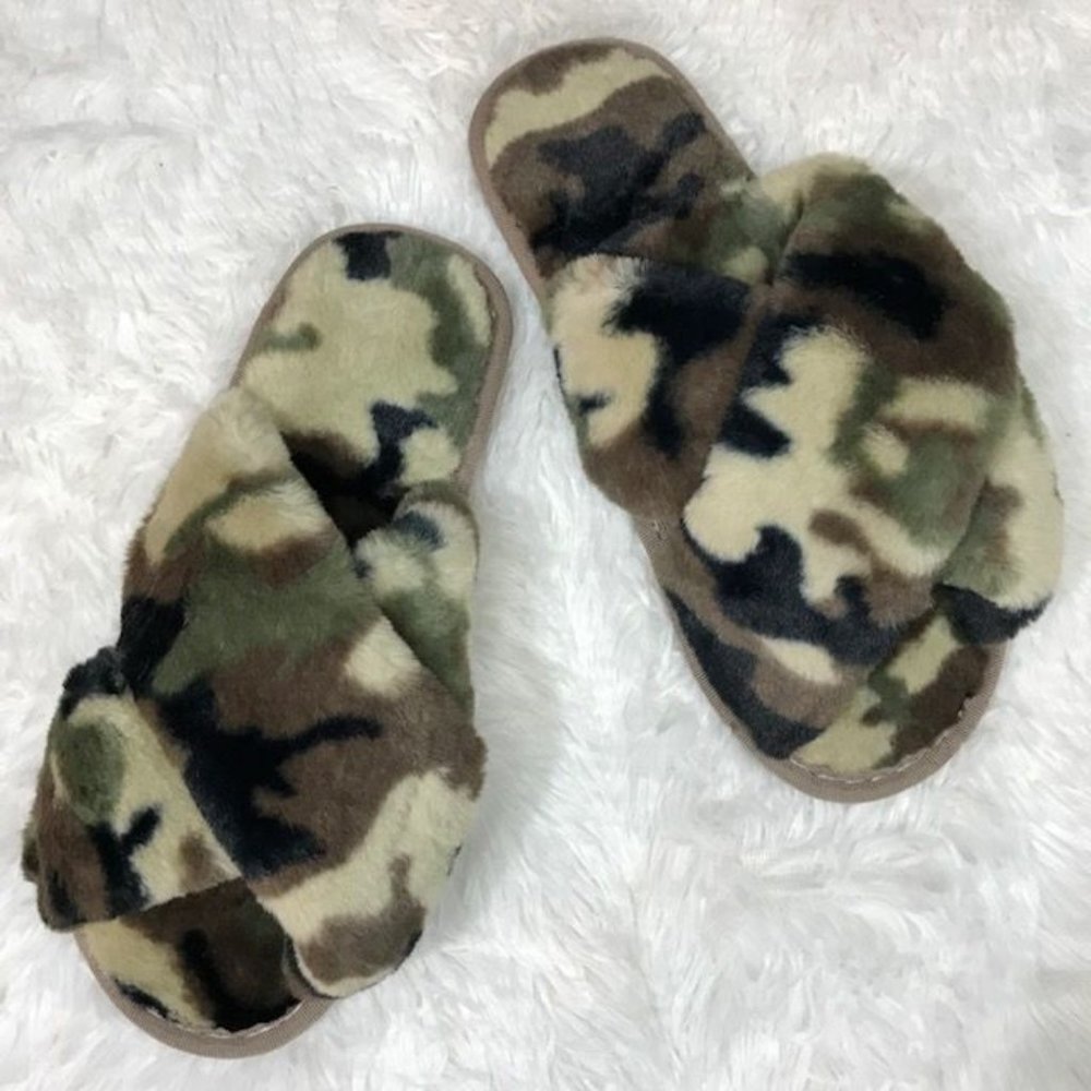 Camo Faux Fur Crossover Slippers